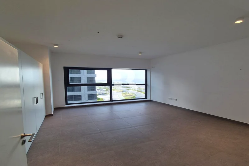 Ready to move-in | Luxury Living| Prime Location64053189401090110
