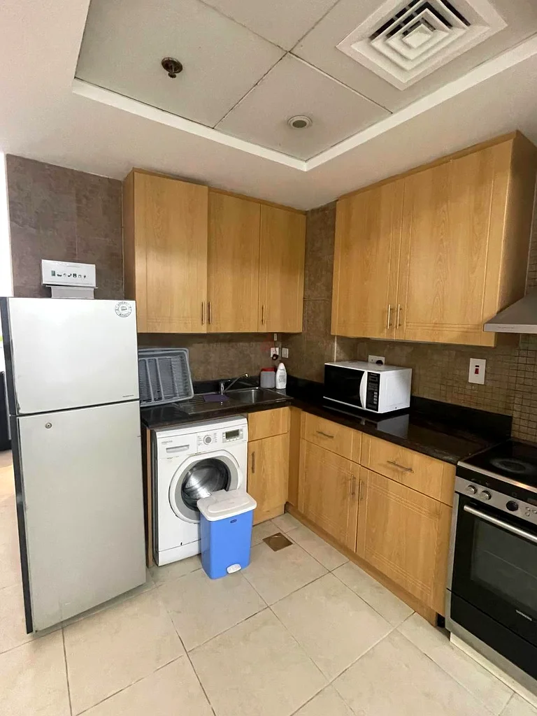 Sharing Studio available for female in Cluster V , JLT64055498164738111