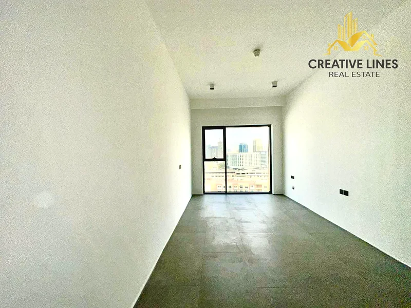 مطبخ مجهز شقة استوديو واسعة وجاهزة للانتقال بجانب فندق خمس نجوم64175917054722112