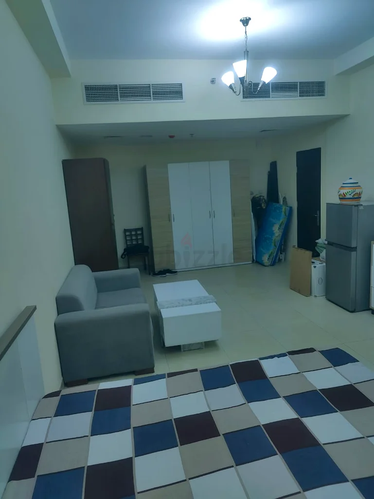 STUDIO TYPE BIG ROOM WITH BALCONY IS AVAILABLE FOR RENT NEAR AL QIYADA METRO64057359200385111