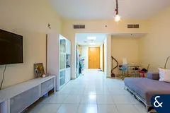 Large Converted 1 Bed | 2 Parking Spaces