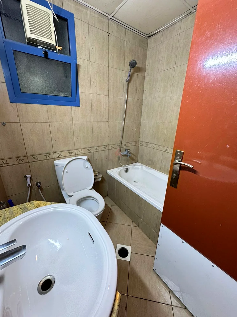 Furnished master room with attached wash room and  balcony including all bills ready to move64049918927234114
