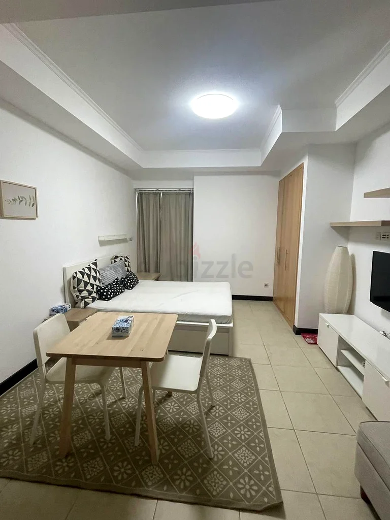 Sharing Studio available for female in Cluster V , JLT64055498164738114