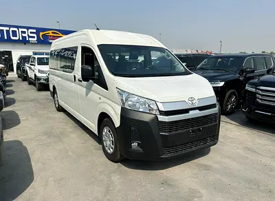 2025 Toyota HIACE — фото 2