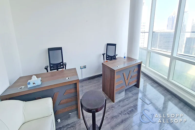 High floor Unit | Vacant Now | Close To Metro64070402999937111