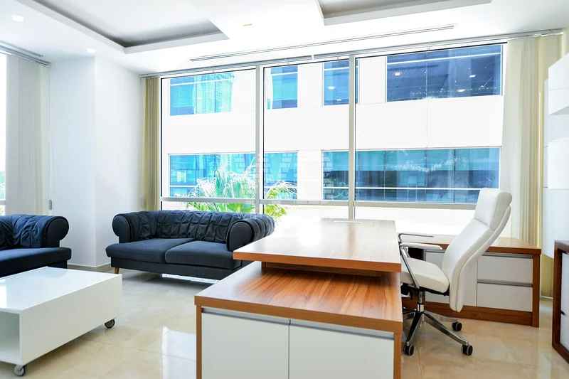 Vacant | Furnished | Prime Location64069202557697112