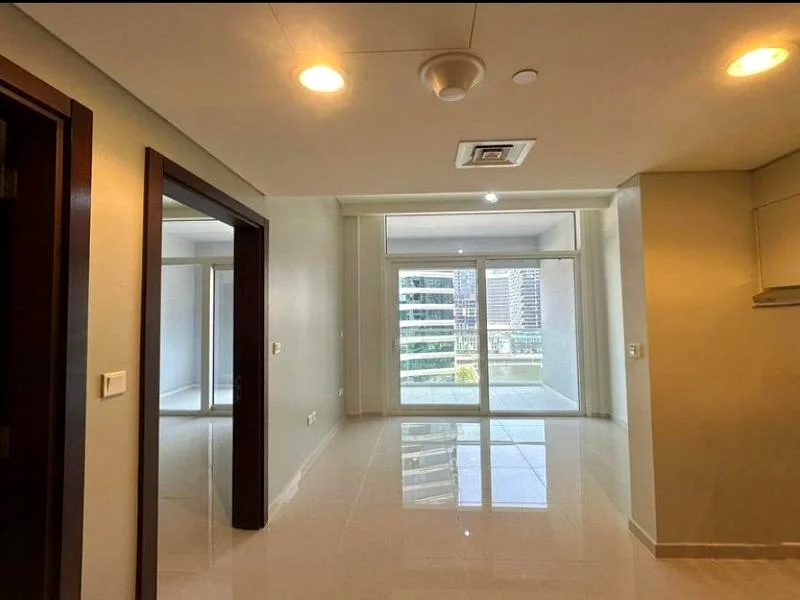 Canal Views | Modern Interiors | Private Balcony64170863504257111