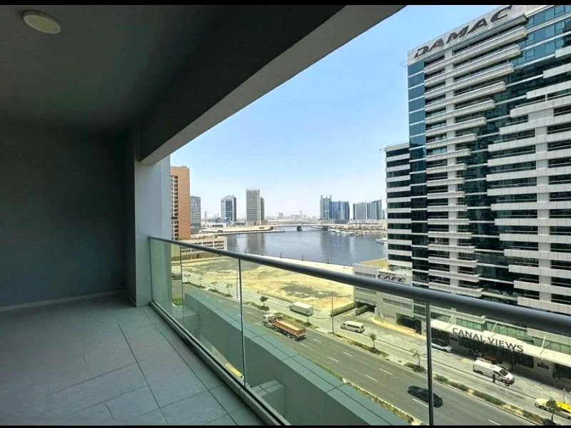 Canal Views | Modern Interiors | Private Balcony64170863504257110