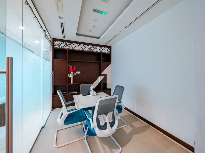 Prime Spacious Office | Prestigious Building64063143940610113