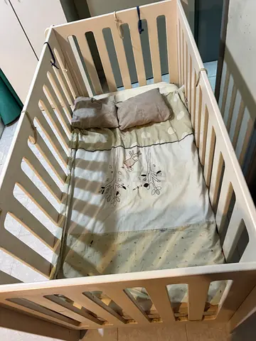 Baby crib uptil 6years for sale in Sharjah