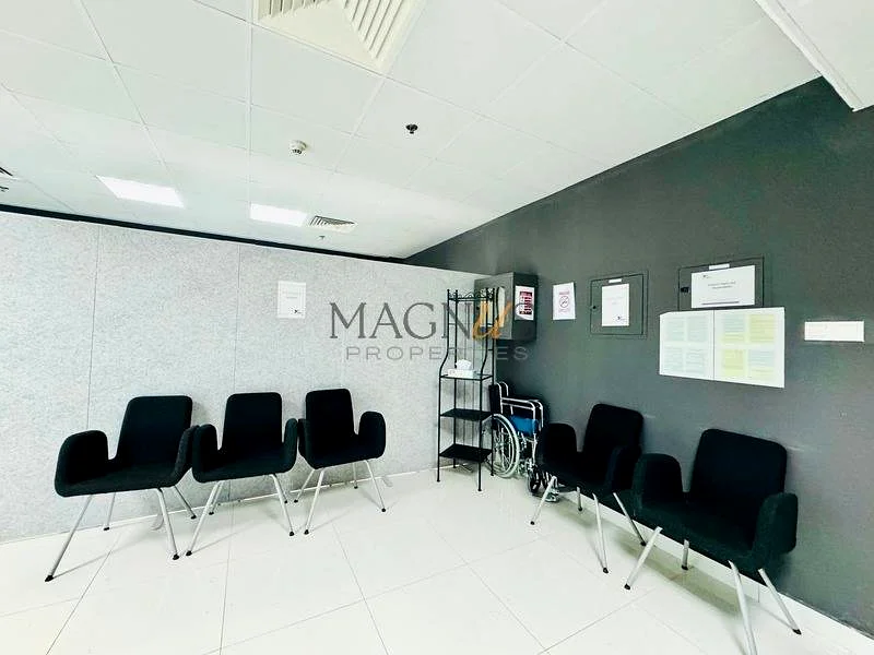 FITTED OFFICE | OPEN LAYOUT | FOR DMCC LICENSE64051569867393114