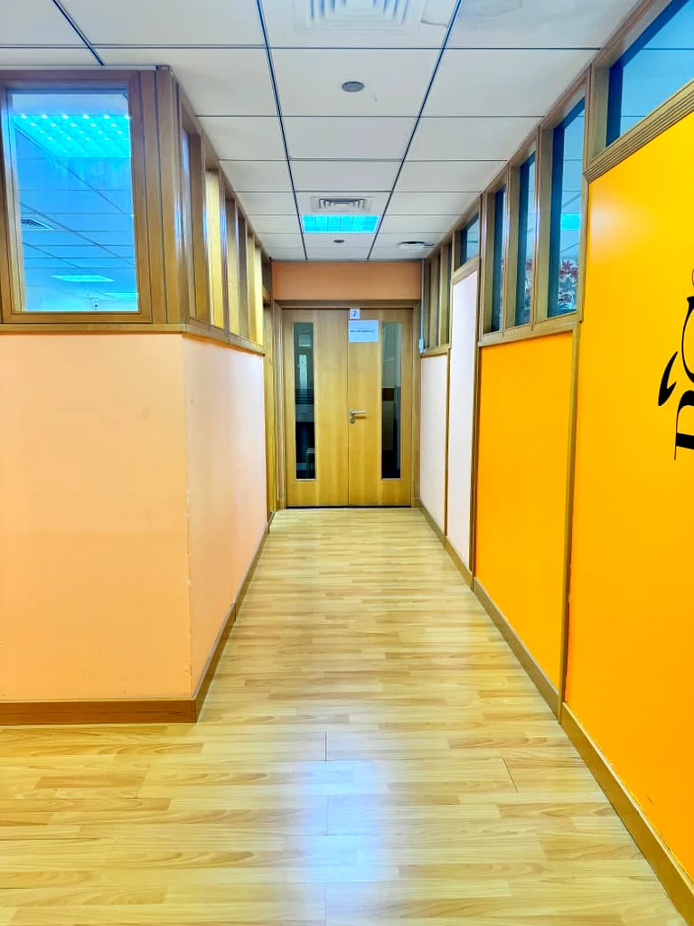 RENTAL OFFICES : EJARI SERVICES : NEAR TO METRO : DEWA INCLUDED : FREE MEETING ROOM64072555925890114