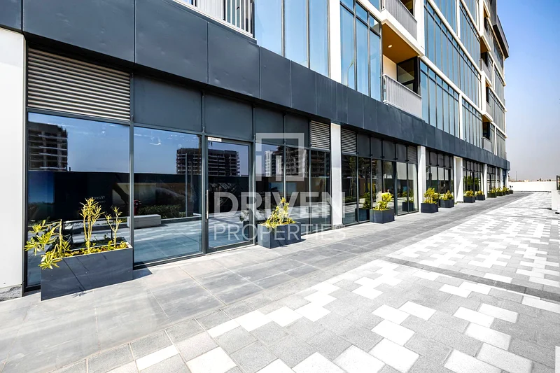 Brand New Retail | Canal View | Huge Layout64062478951041110