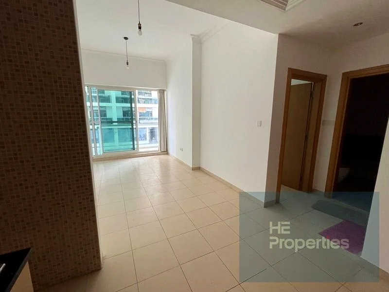 جاهز للانتقال | إطلالة على برج وخليج | موقع جيد64208946716673112