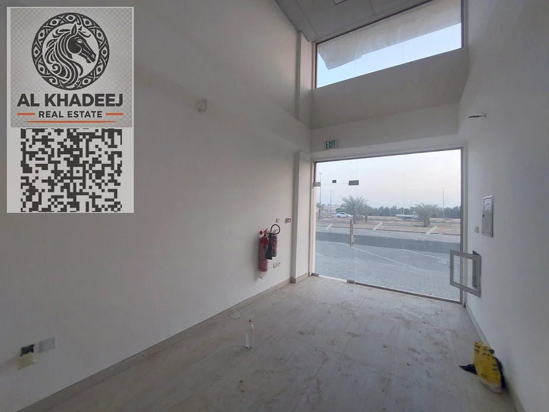 محل بحجم معقول للإيجار السنوي في الباذية  أول مستأجر مبنى جديد  مساحة كبيرة جدًا  مناسب لأي غرض يقع مباشرة على الشارع الرئيسي64072889880706110
