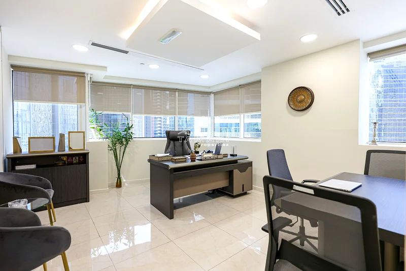 Spacious Layout | Prime Location I Furnished64068978734339111