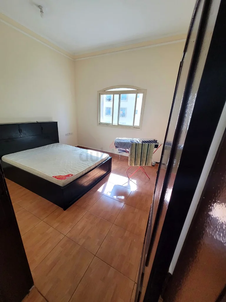 Room is available for rent in the end of September64054494924419110
