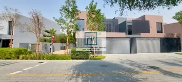 BRAND NEW / 4bedrooms villa/ G+2/close parking/ for rent/ Kaya (Masaar)