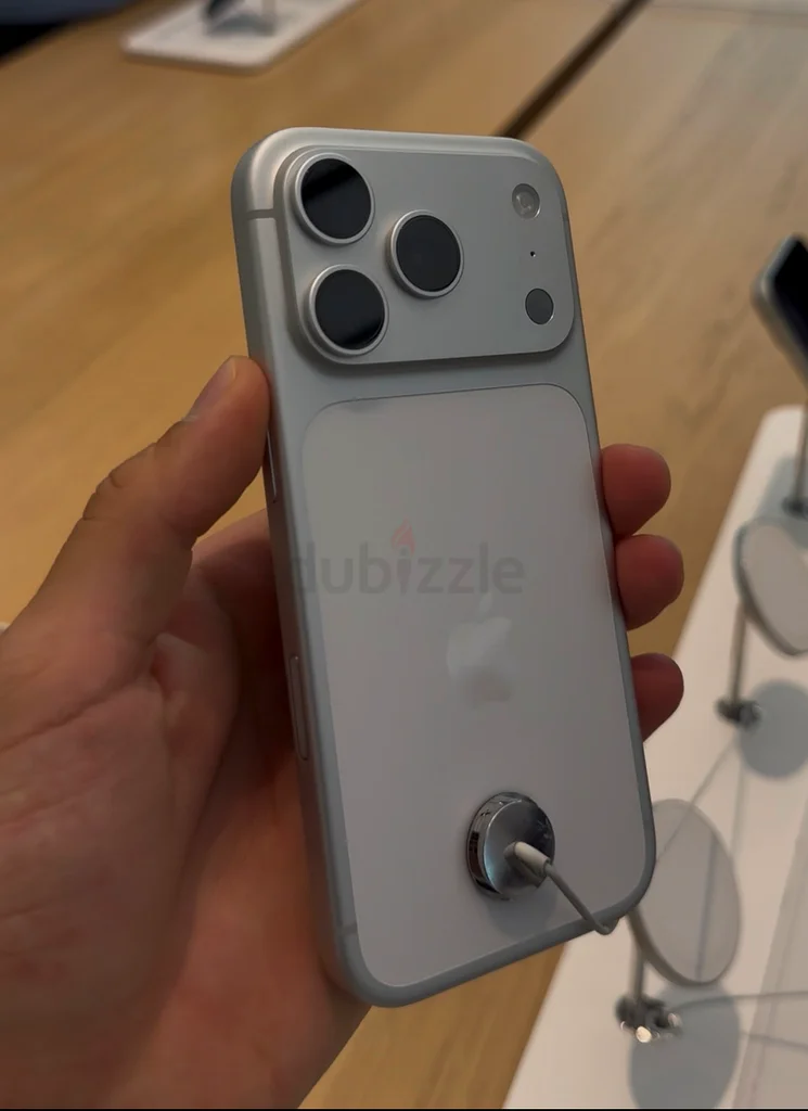 シムフリー　iPhone17pro シルバー 256GB iPhone 17 Pro 256GB シルバーを購入 - Apple（日本）