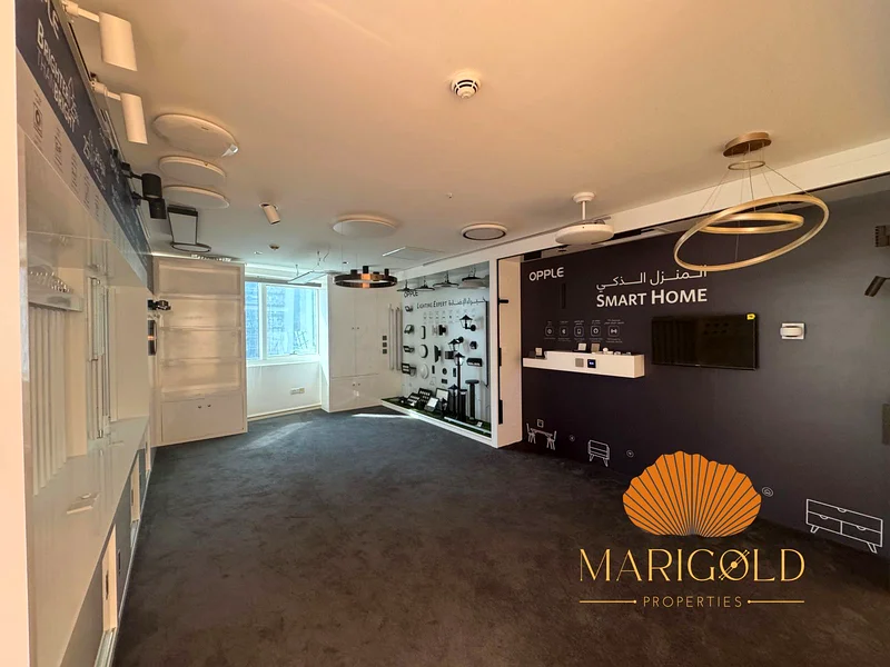 AVAILABLE NOW | CLOSE TO METRO | FITTED64071282552579112