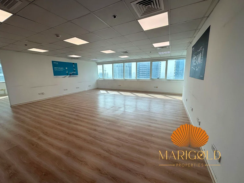 AVAILABLE NOW | CLOSE TO METRO | FITTED64071282552579110