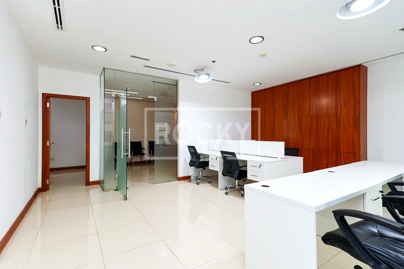 Fitted and Partitioned | Close to Metro | Vacant64064701494273114