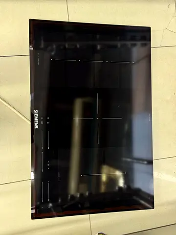 Siemens induction cooktop 80cm like new stock piece