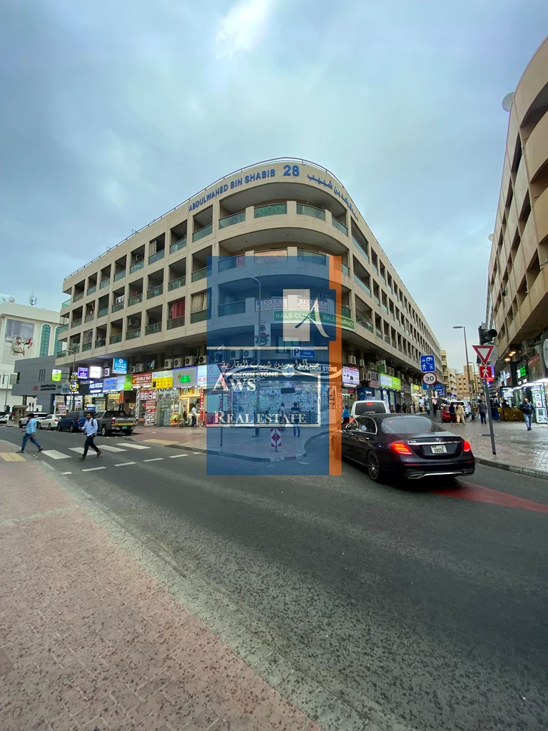 محل بأسعار معقولة في موقع تجاري متميز - بالقرب من وسائل النقل العام64067788404483114