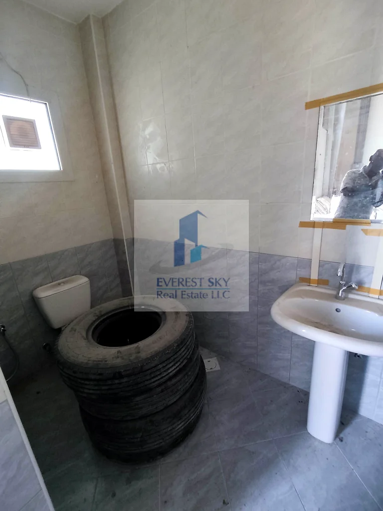 مستودع عالي الجودة فقط للتخزين !!64057911830402113