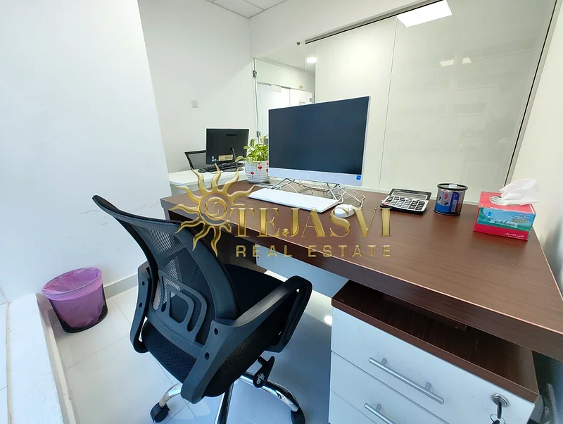 Premium Office | no Commission | near to Metro Station |64066791379074112