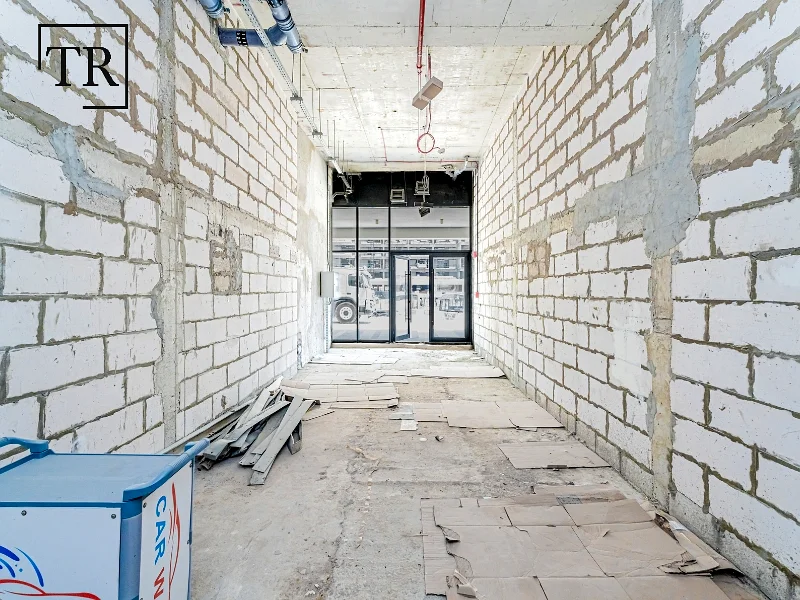 Prime Area | Vacant | Shop | Ground Floor | Bright64065259570050112