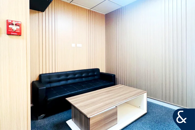 Partitioned Unit | Near Metro | Furnished64070075995265111