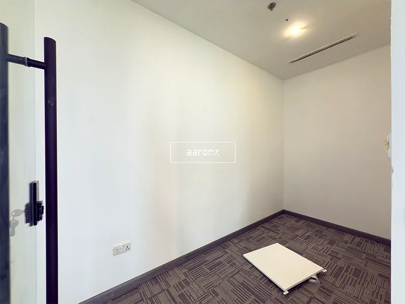 Corner Office | Fitted | Sheikh Zayed Road Facing64067125206401113
