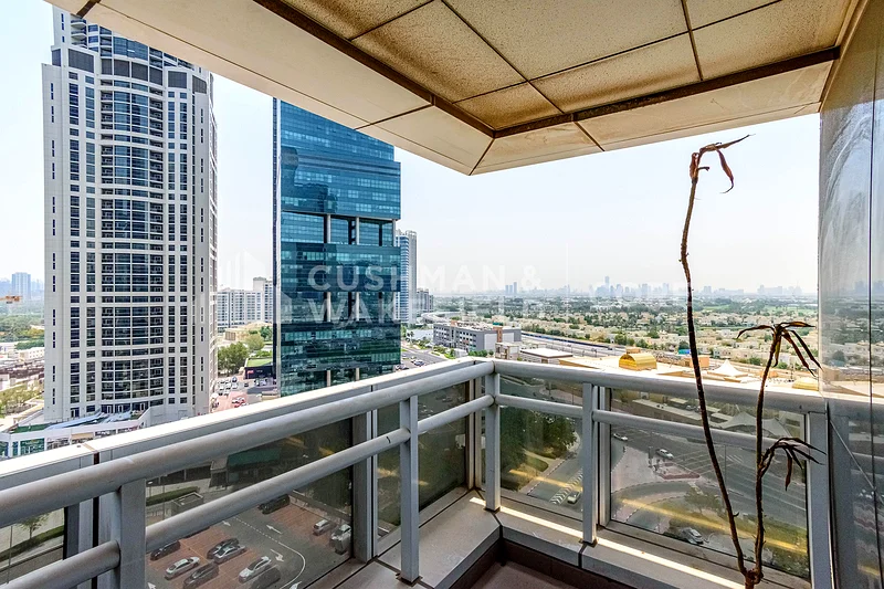 Fitted with Partitions | DMCC | Prime Location64070892153730111