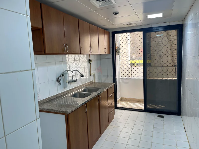 غرفة مفروشة متاحة للزوجين الهنديين من 1 أكتوبر64054278273793112