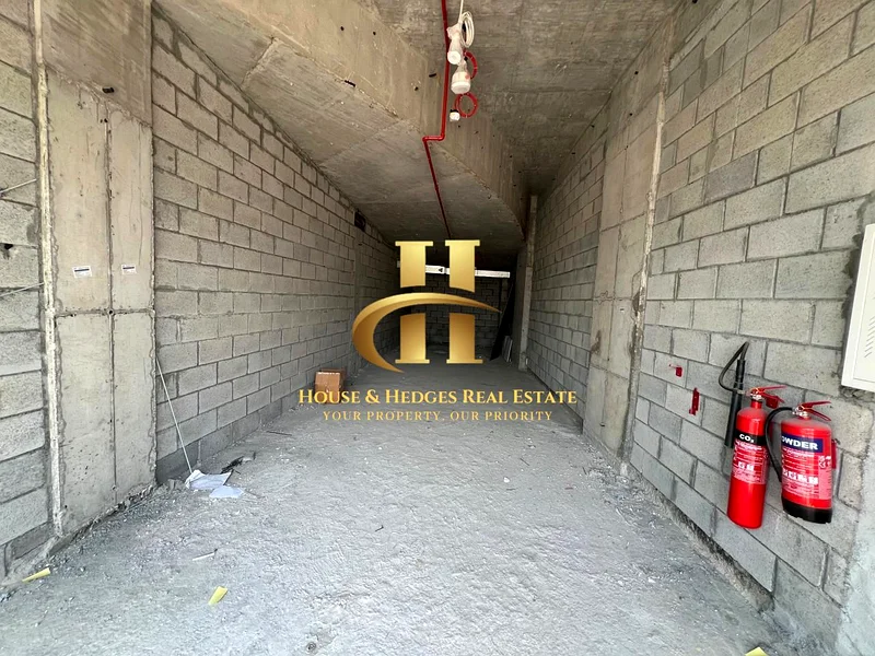 Prime Location | Retail Space | Available64063689918209110