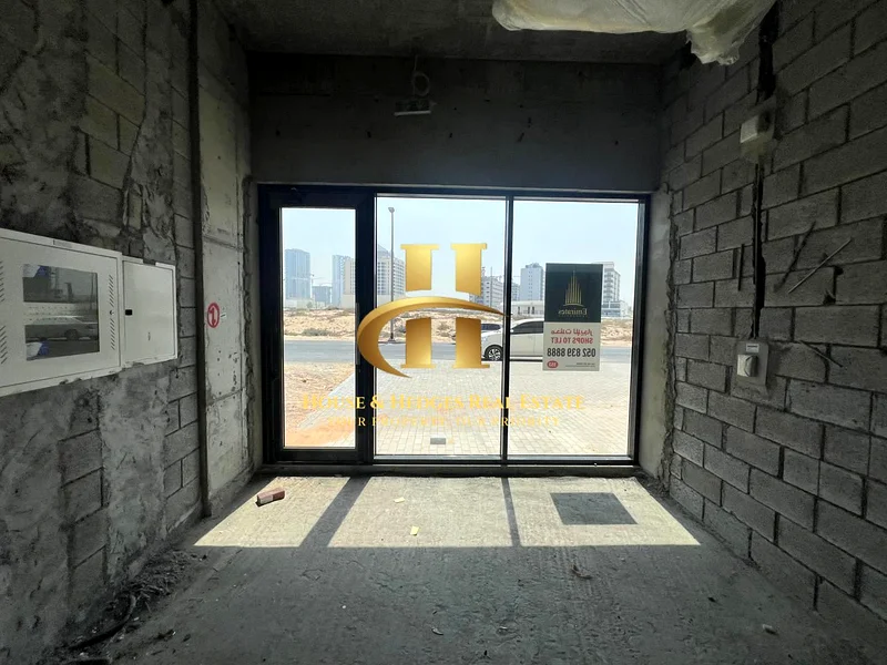 Prime Location | Retail Space | Available64063689918209111