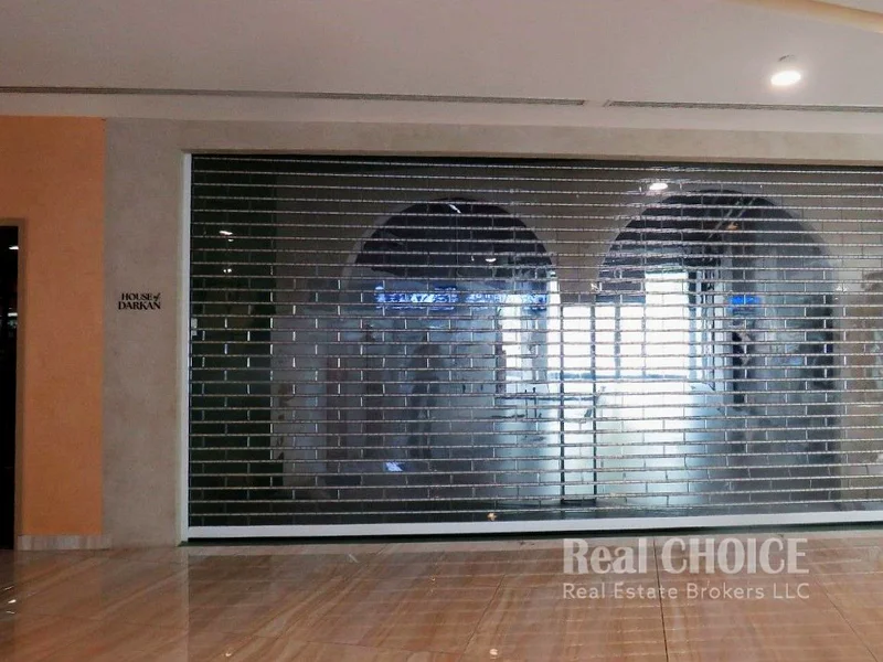 Strong Customer Footfall | Fitted | Prime Area64062919072002113