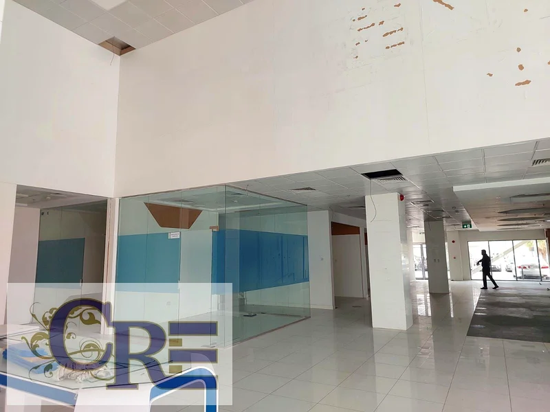 466 مترًا مربعًا (G+1) مساحة تجزئة/مكتبية مجهزة بالكامل في المصفح64062153252097114