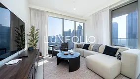 Corner Unit | Full of light | Vacant on Transfer