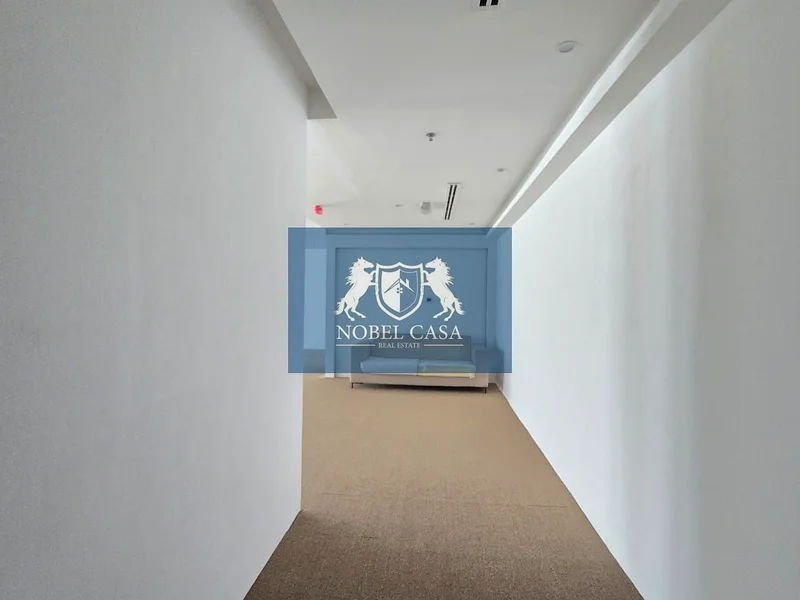 OPEN SPACE | HIGH FLOOR | NEAR METRO & P TRANSPORT64069420635777111