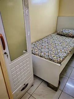 LADIES BEDSPACE AVAILABLE NEAR NMC ROYAL HOSPITAL  CLOCKTOWER