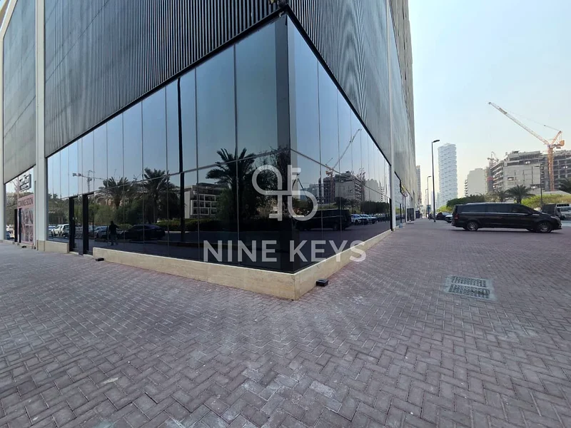 Prime Location Retail Shop for Rent | Huge Footfall | Ideal for Startups64063469998337110