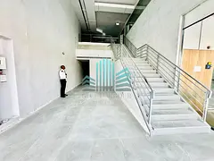 PRIME LOCATION SHOP WITH HIGH FOOT TRAFFIC | MORE OPTIONS AVAILABLE