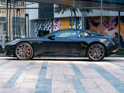 صورة 6 لـ 2024 Aston Martin DB12