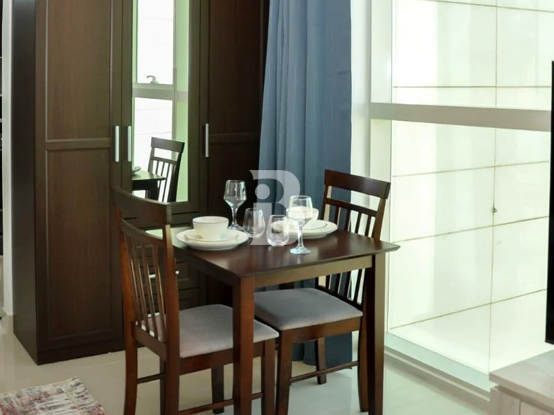 Vacant | Hotel Style Furnished Studio | Luxurious64052440323843114