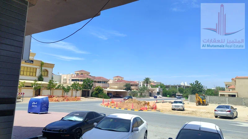 محل للإيجار في الروضة 3 – موقع متميز، توجد تخطيطات متعددة، مناسب لجميع الأنشطة التجارية – فقط 23,000 درهم/سنة64073229118082112