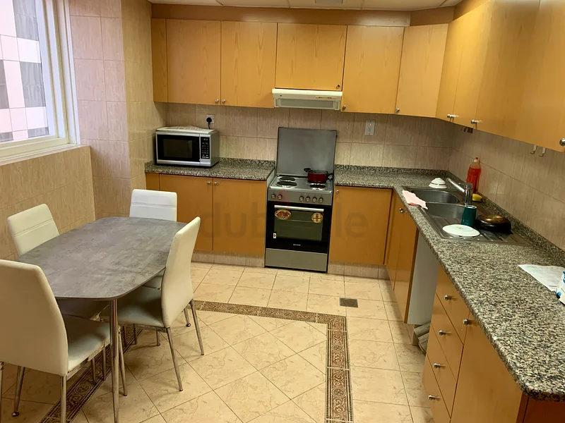 Roommate (bedspace for lady )64049167027713114