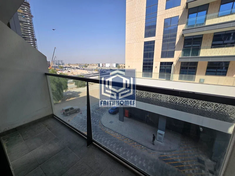 ستوديو مفروش بالكامل | 12 شيكًا | جاهز للانتقال64155708487681113