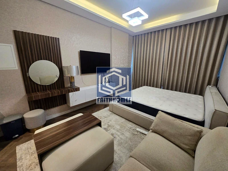 ستوديو مفروش بالكامل | 12 شيكًا | جاهز للانتقال64155708487681111
